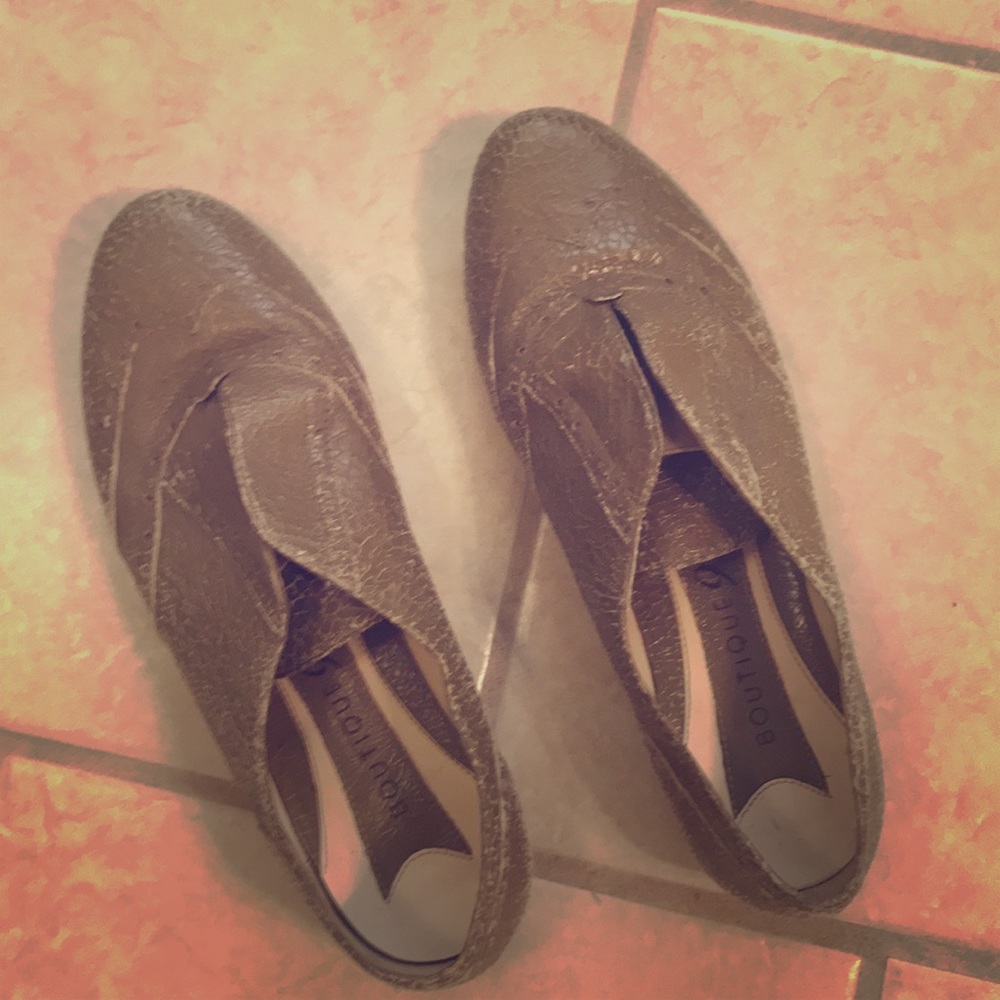Boutique 9 no lace crackled exterior Oxford